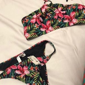 $10 Flora bikinis set